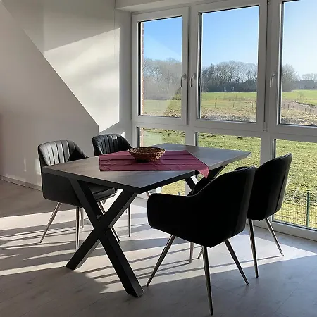 Vogelzug, Fuer 4 Persoen - Erwachsene Oder - In De Feerjenhusen Am Haubarg Von Vollerwiek, Fertigstellung April 2020 דירה